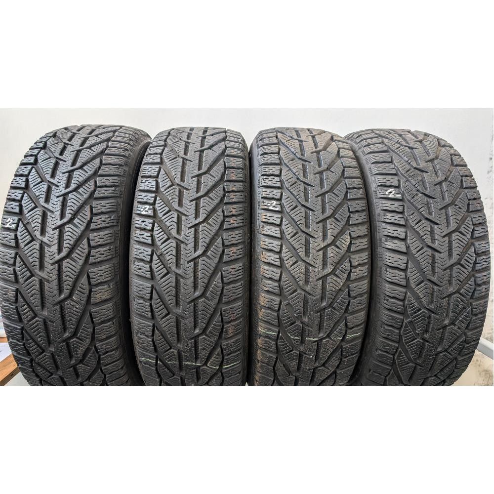 Pneumatico 205 55 17 95V XL KORMORAN SNOW usato