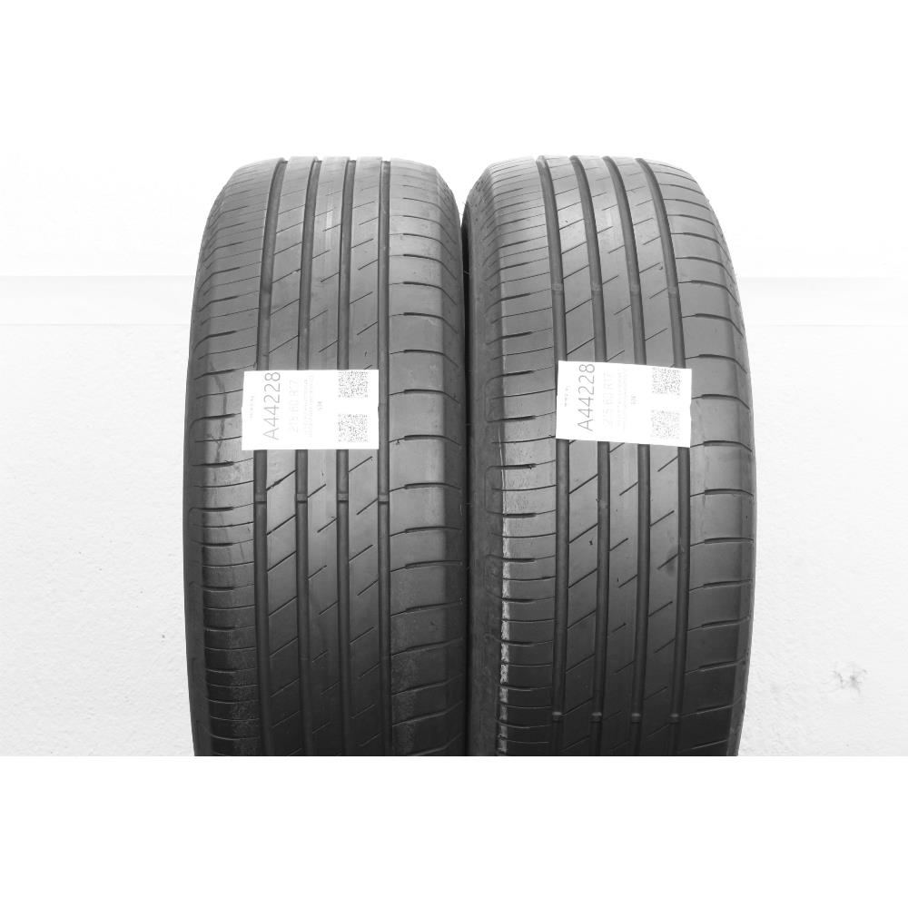 215 60 R17 96H GOODYEAR EFFICIENT GRIP PERFORMANCE