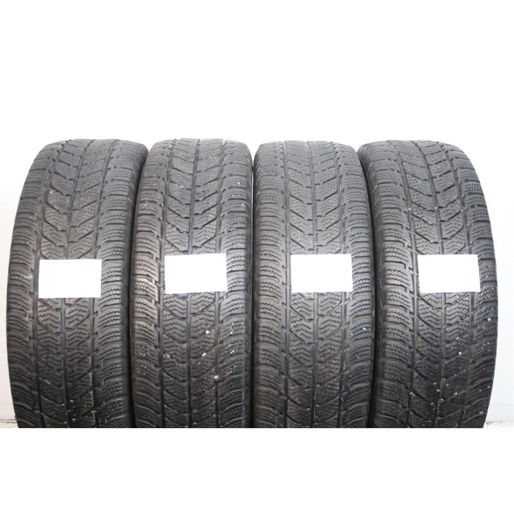 Pneumatico 215 60 R17C 109/107T M+S UNIROYAL SNOW MAX 3 usato