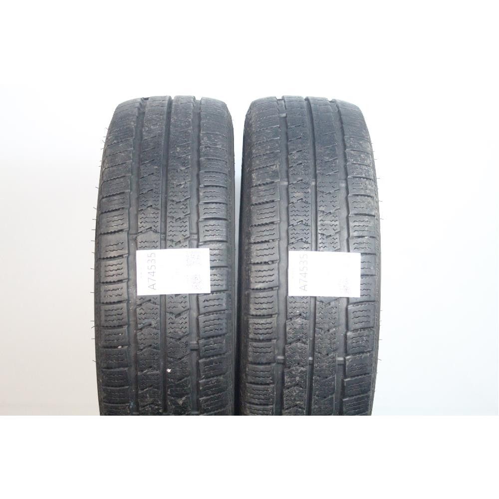 Pneumatico 215 70 R15C 109/107R M+S NEXEN WINGUARD WT1 usato