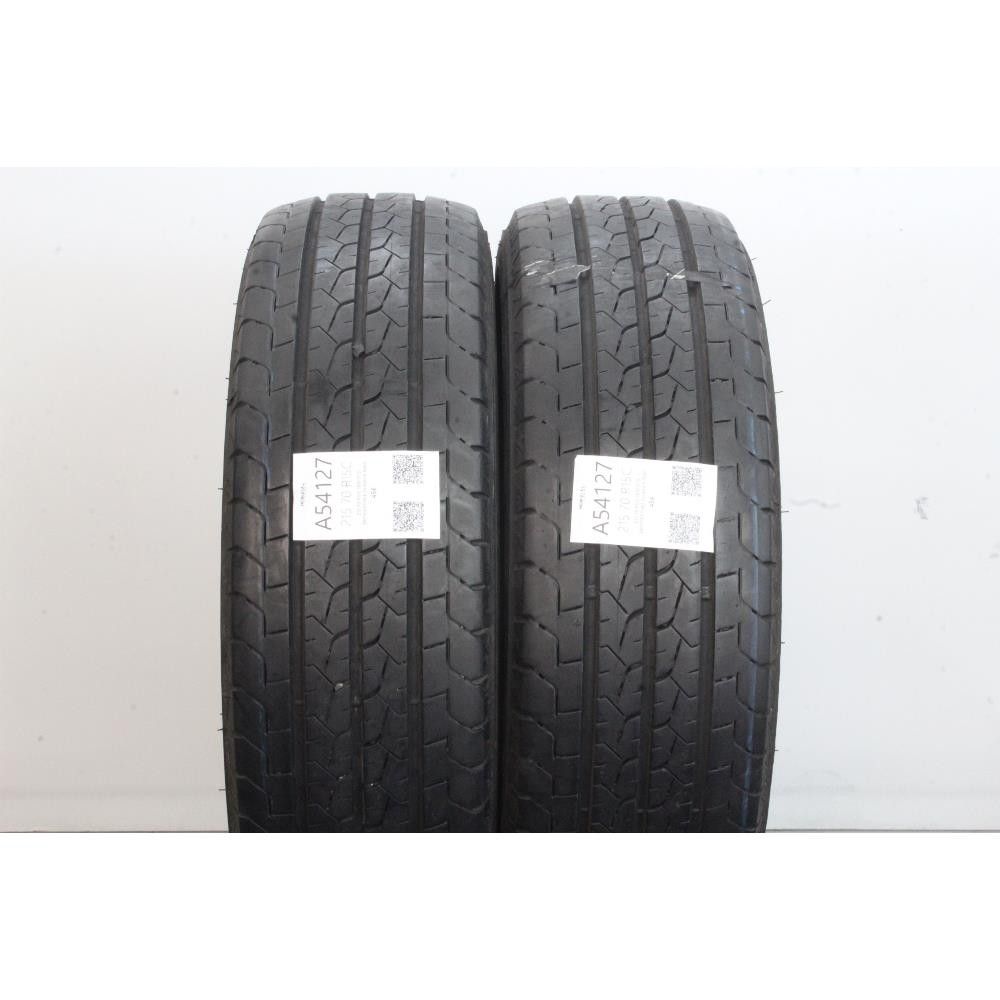 215 70 R15C 109/107S BRIDGESTONE DURAVIS R660