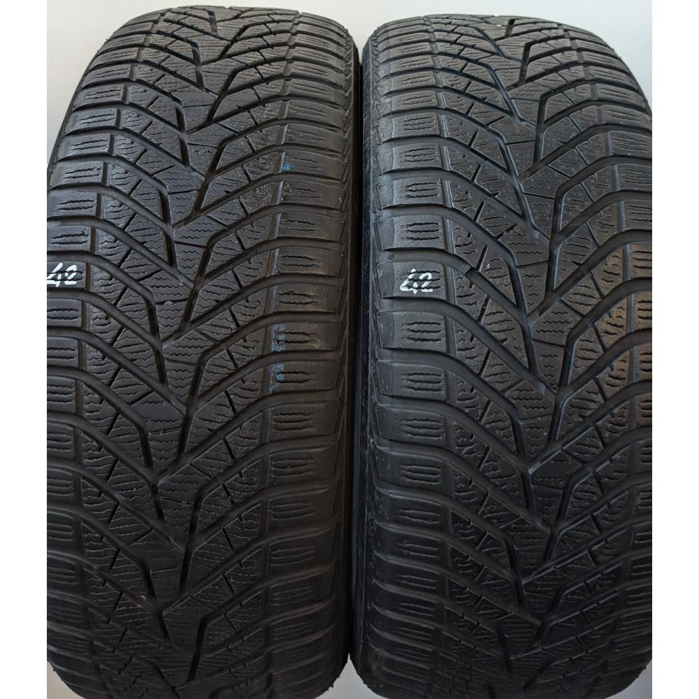 225 50 18 95V M+S YOKOHAMA BLUEARTH WINTER V905