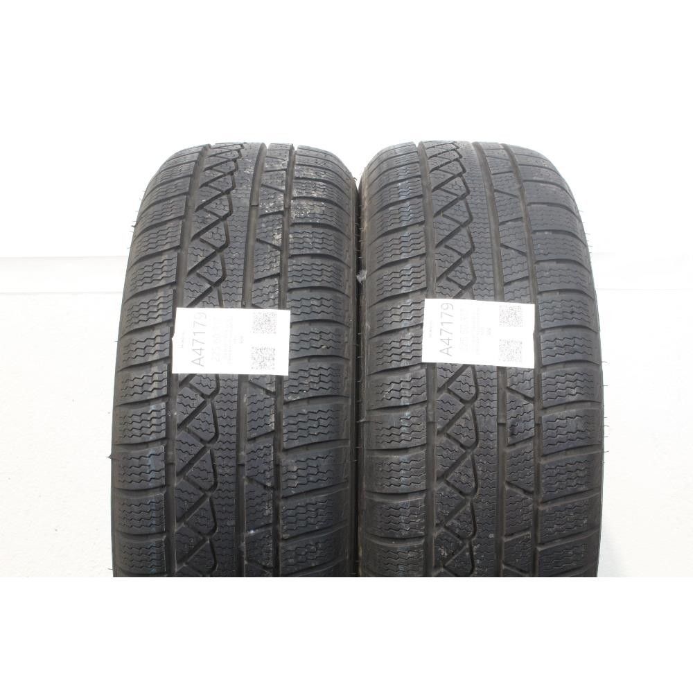 Pneumatico 225 60 R17 103V XL M+S STARMAXX INCURRO WINTER W870 usato