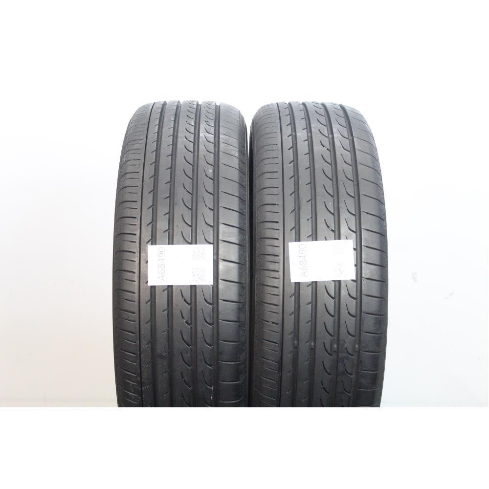 Pneumatico 225 60 R18 100V YOKOHAMA BLUEHARTH RV-02 usato