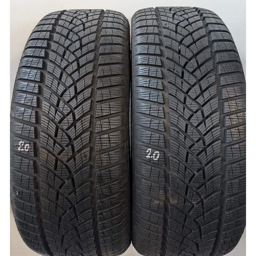 Pneumatico 235 45 18 98V XL M+S GOODYEAR ULTRAGRIP PERFORMANCE GEN. 1 usato