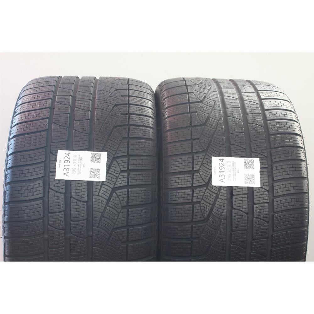 Pneumatico 295 30 R19 100V M+S PIRELLI SOTTOZERO W240 SERIE II usato