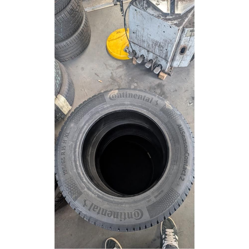 CONTINENTAL AllSeasonContact 2 195/65 R15